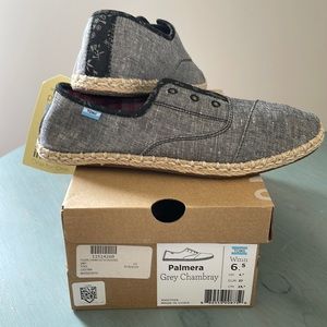 Tom’s Palmera Gray Chambray Espadrille Slip On